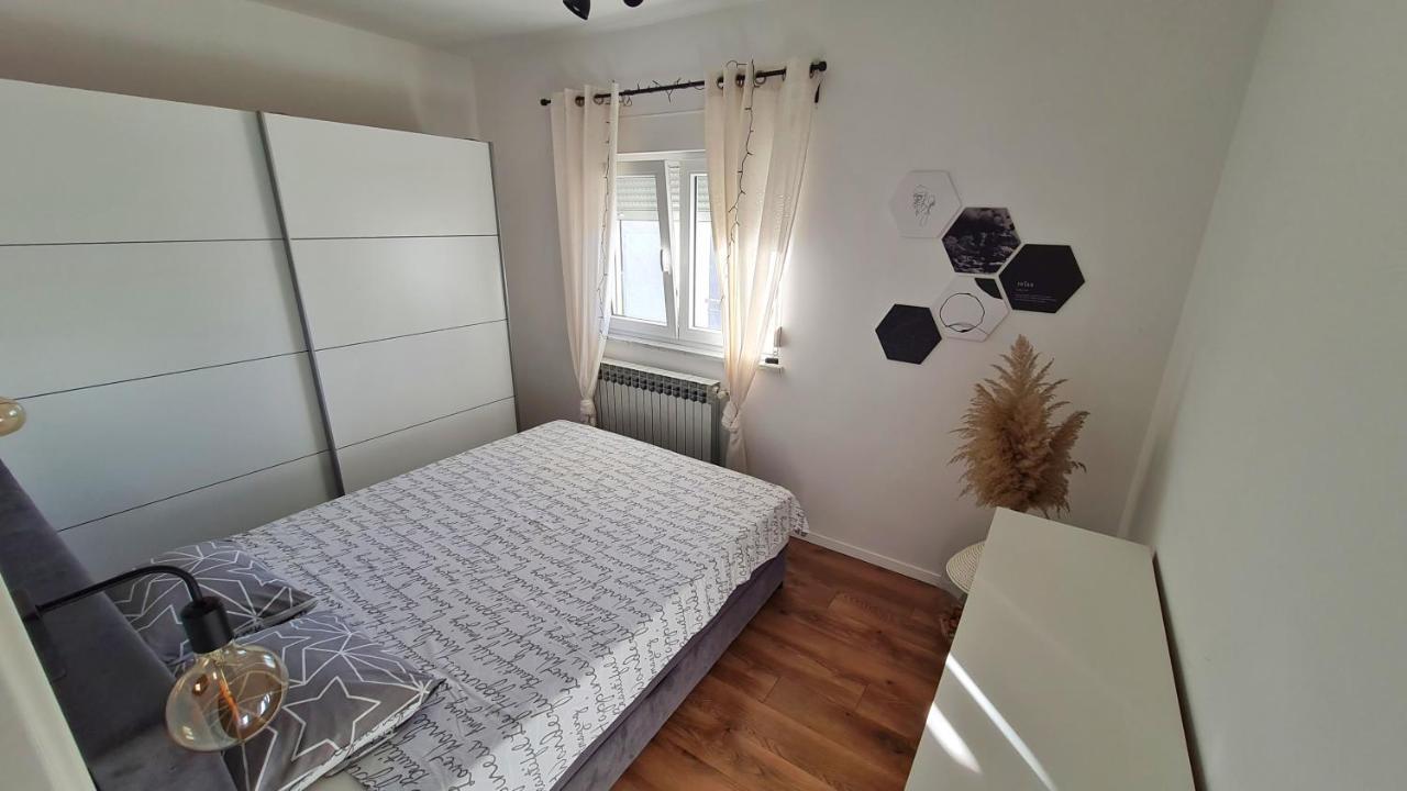 Apartman Noa Jusici エクステリア 写真