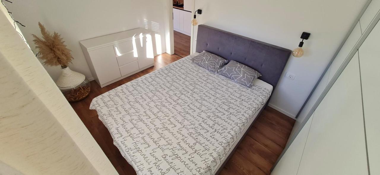 Apartman Noa Jusici エクステリア 写真